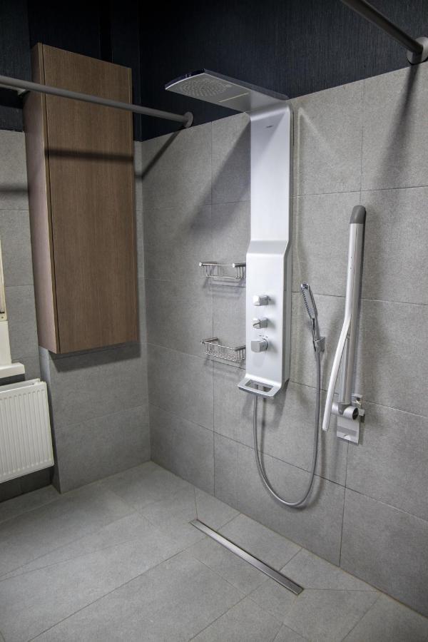 Hotel Guzy Лір Екстер'єр фото