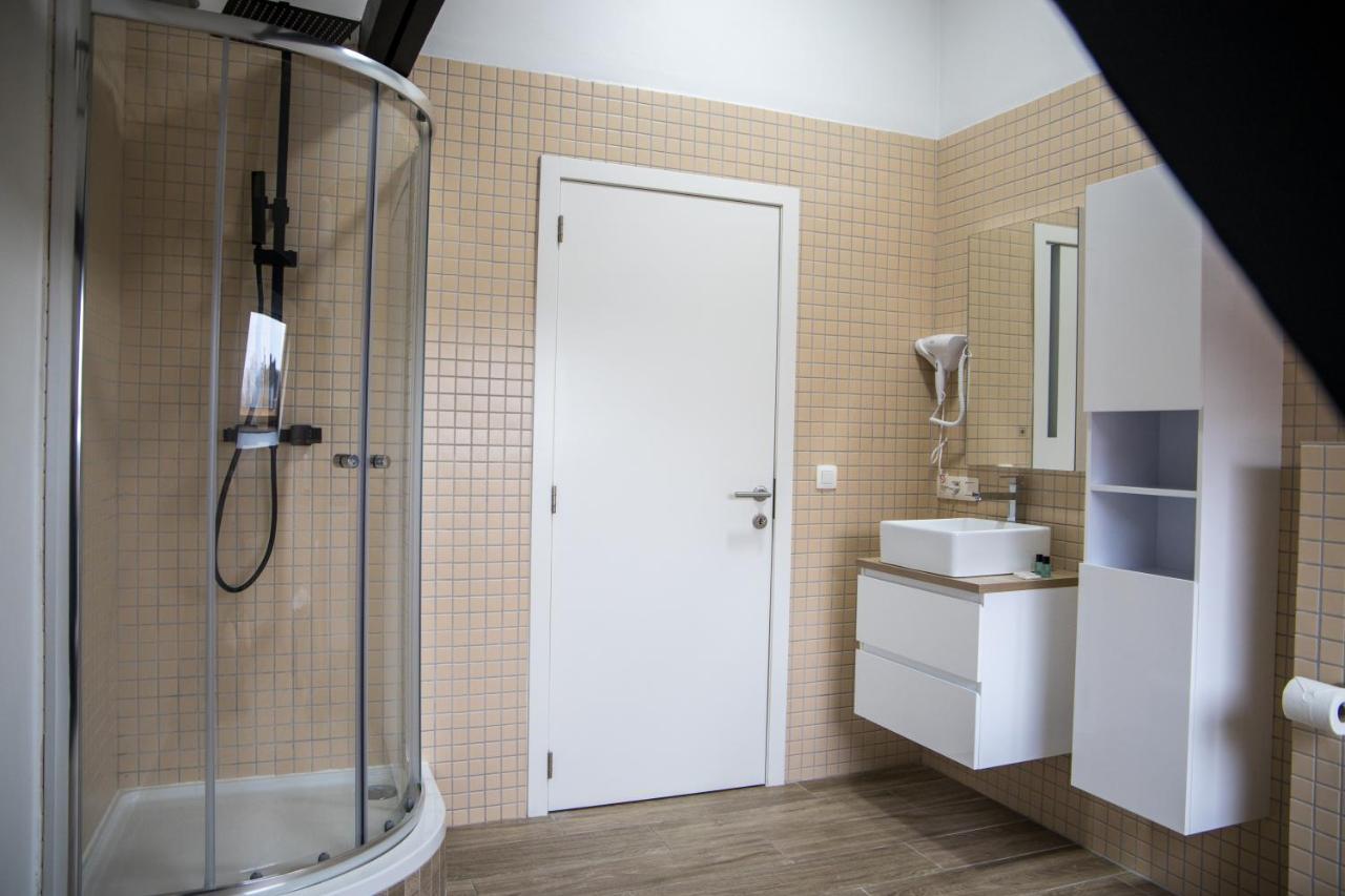 Hotel Guzy Лір Екстер'єр фото